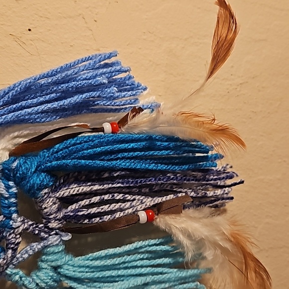 Hand Crafted Dreamcatcher Hand Knit Crochet Brown and Blue Yarn & feathers - Picture 6 of 16